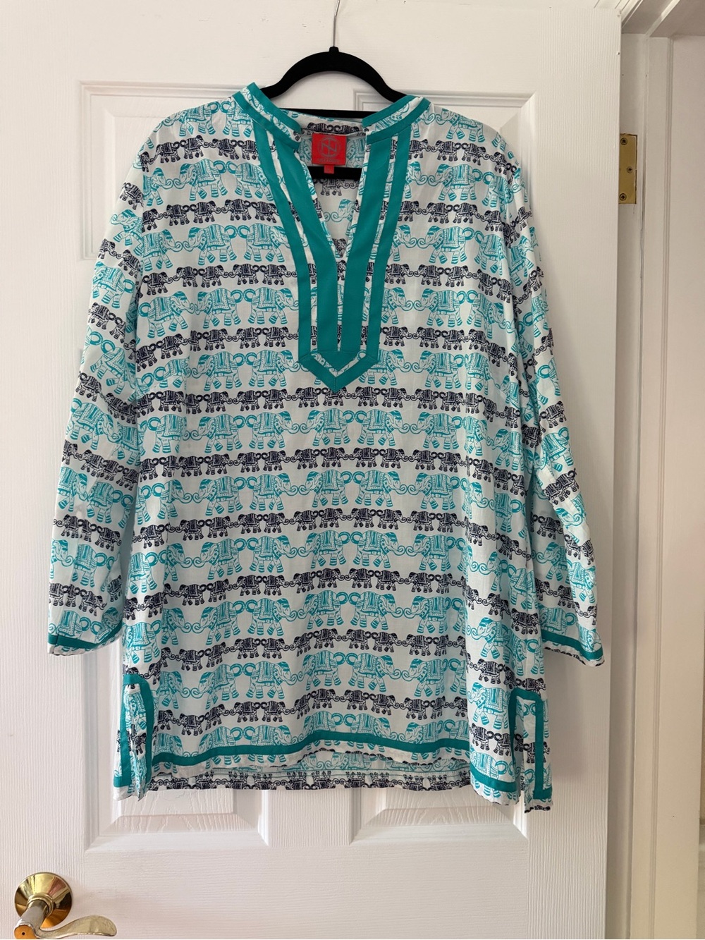 Tracy Negoshian Teal and White Patterned V-Neck Tunic